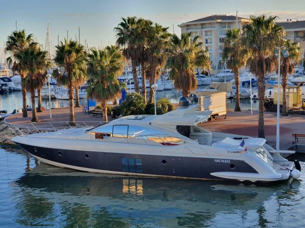 AZIMUT 68 S